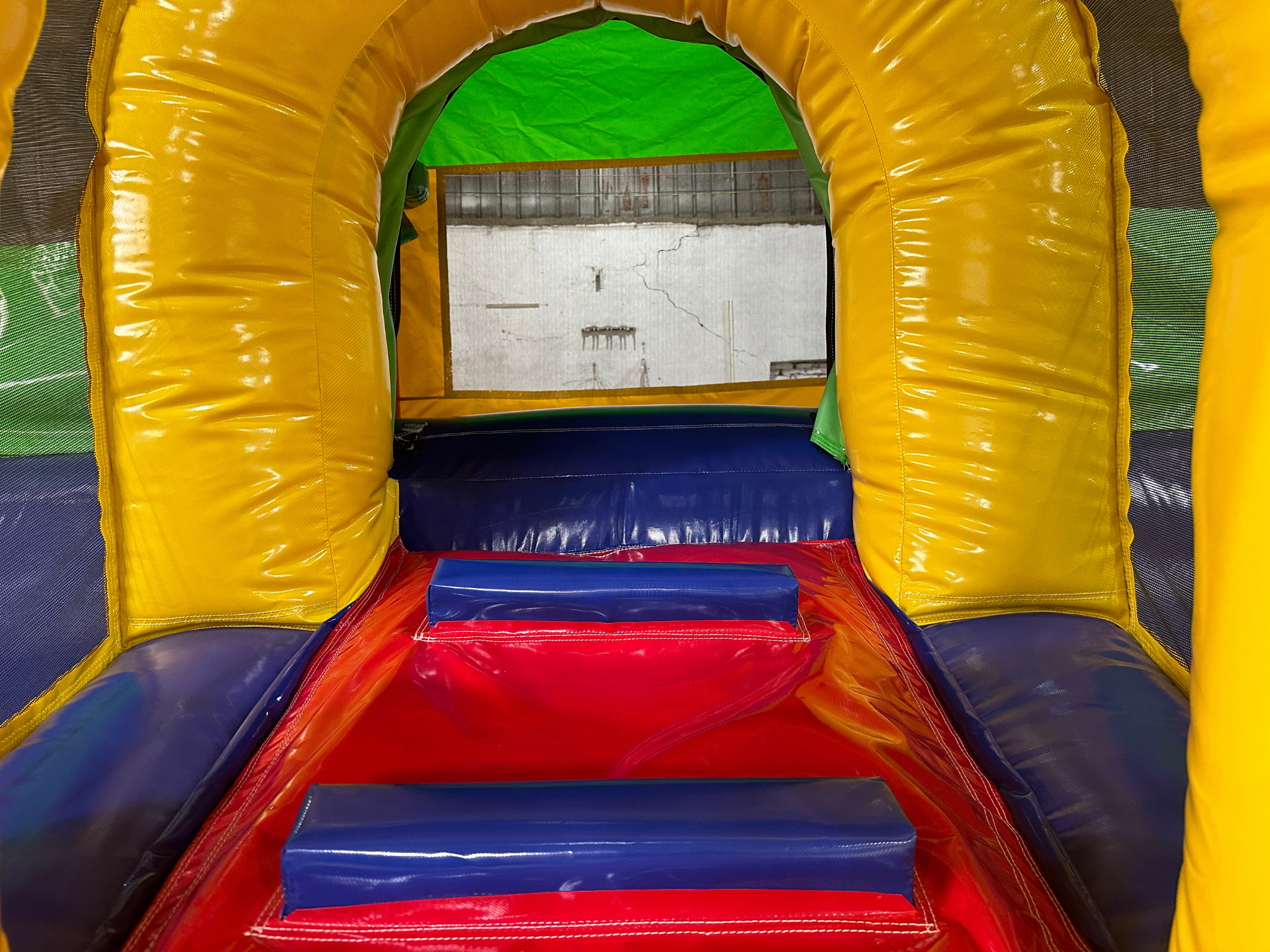 Classic Castle Bounce House – Primary Colors- Red Tips